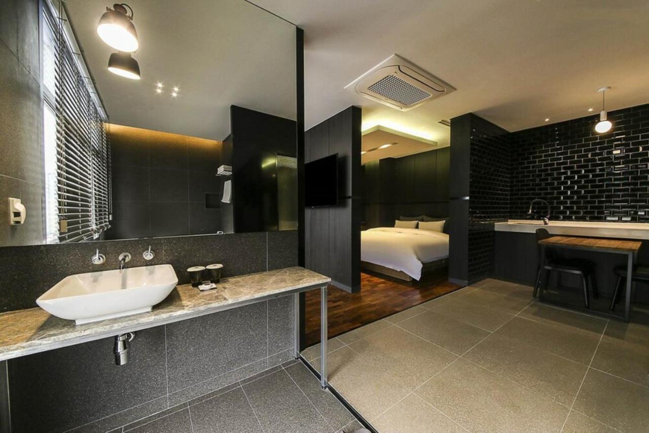 Yeoubi Hotel Ilsan Ni Exteriör bild